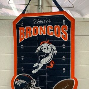 Denver Broncos NFL 20" x 16" Felt Door Decor Wall Banner Blue & Orange New